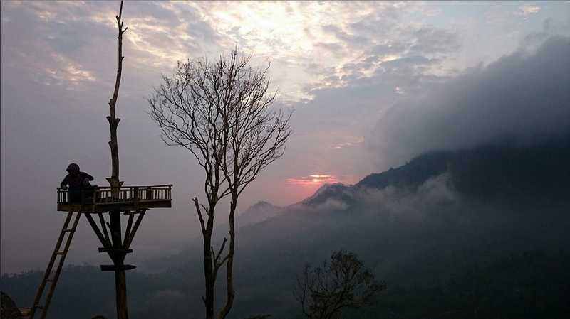 Sunrise di Punthuk Mongkrong